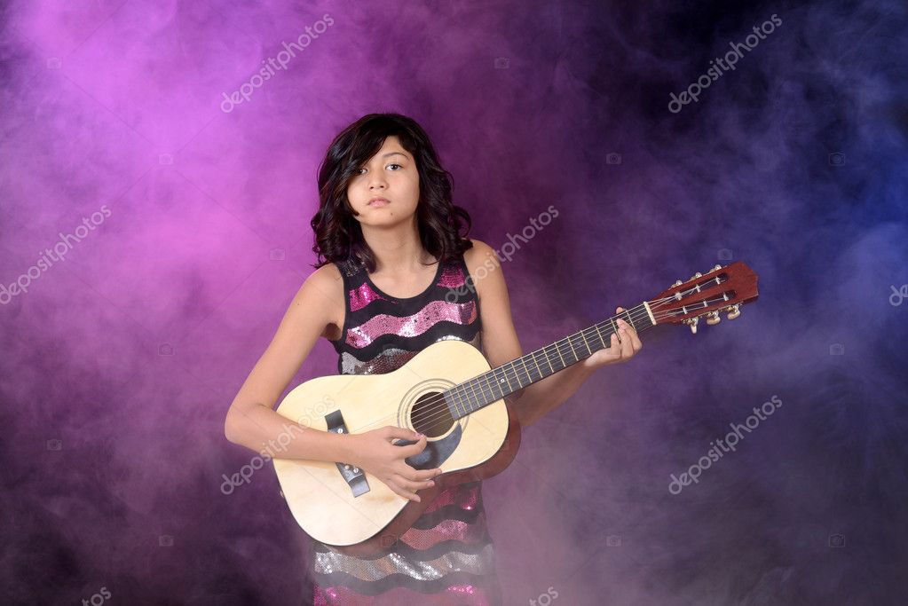 Country-Band spielt auf einer Bühne